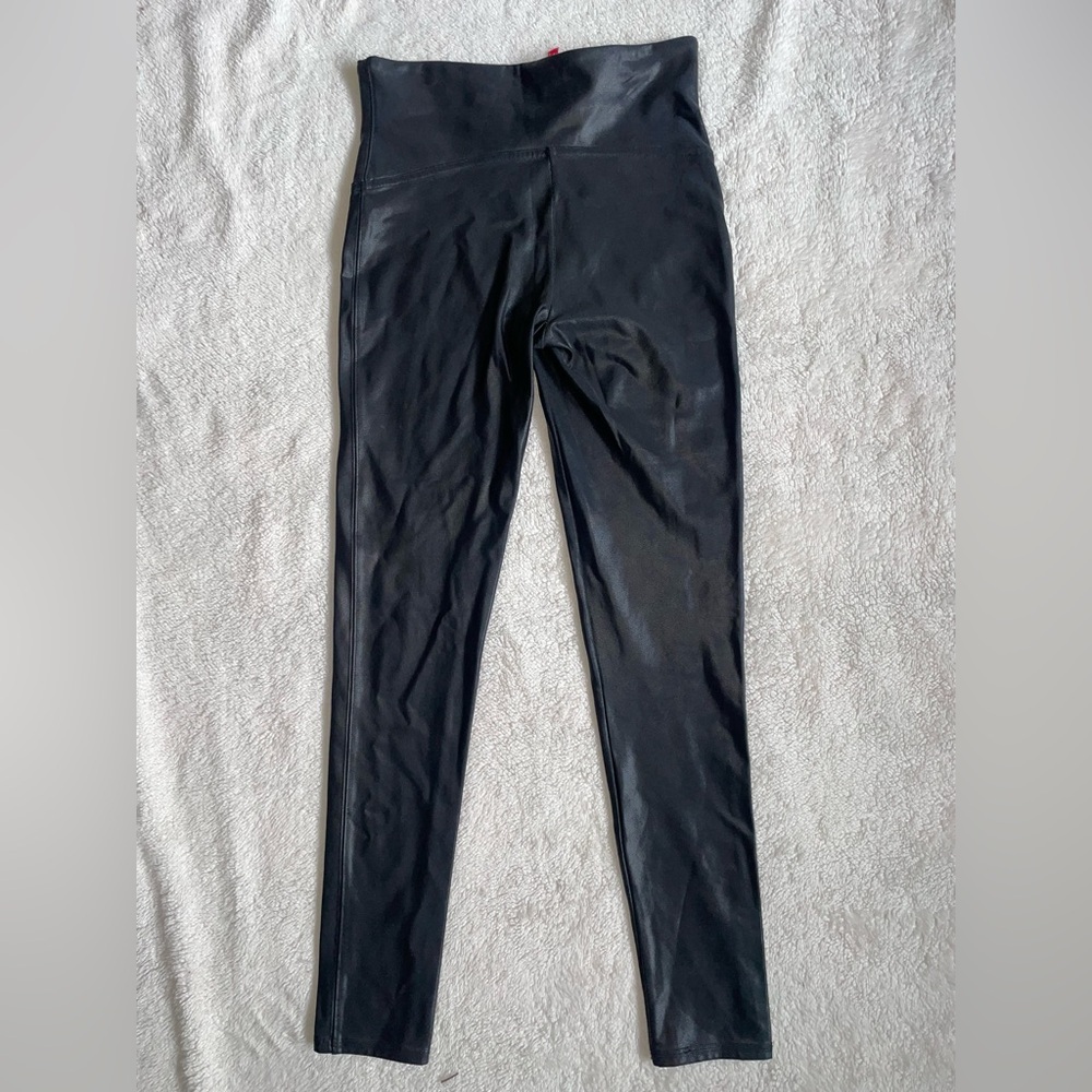 Spanx Faux Leather Leggings Size Medium - Picture 4 of 9